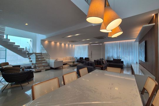 Casa de Condomínio para alugar com 5 quartos, 420m² em Recreio dos Bandeirantes, Rio de Janeiro