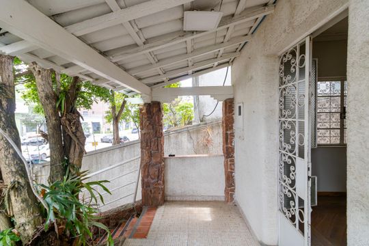 Casa à venda com 5 quartos, 160m² em Indianópolis, São Paulo