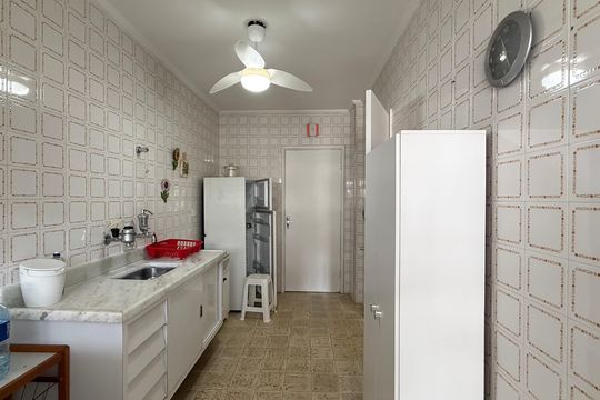 Cozinha de apartamento para alugar com 1 quarto, 60m² em Tombo, Guarujá