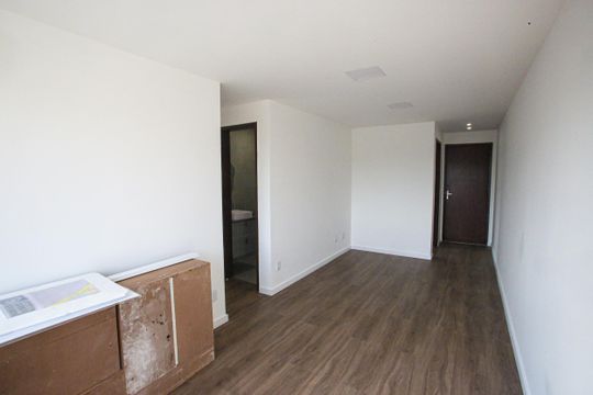 Sala de apartamento para alugar com 3 quartos, 76m² em Pechincha, Rio de Janeiro