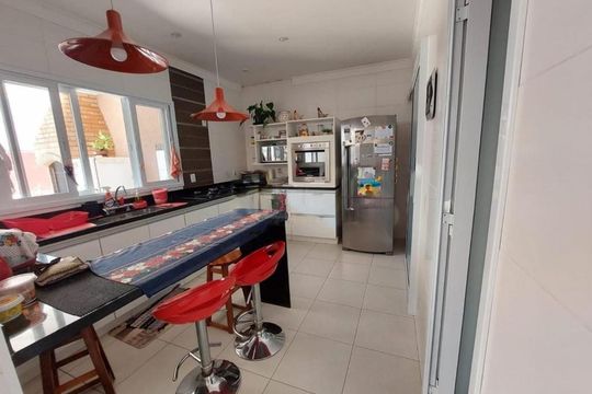 Casa à venda com 4 quartos, 360m² em Chácara Santa Margarida, Campinas