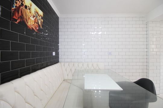 Cozinha de casa de condomínio para alugar com 2 quartos, 110m² em Fazenda Aricanduva, São Paulo