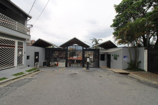 Fachada de casa de condomínio para alugar com 2 quartos, 110m² em Fazenda Aricanduva, São Paulo