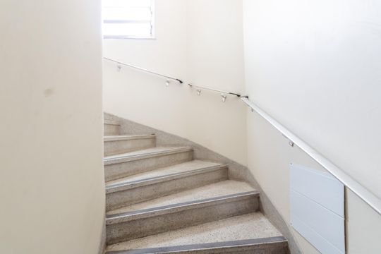 Área comum - escadas de apartamento à venda com 1 quarto, 50m² em Indianópolis, São Paulo