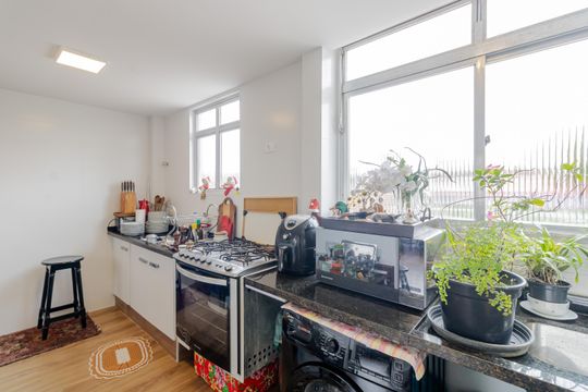 Cozinha de apartamento à venda com 1 quarto, 50m² em Indianópolis, São Paulo