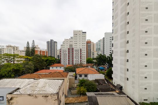 Vista Sala de apartamento à venda com 1 quarto, 50m² em Indianópolis, São Paulo