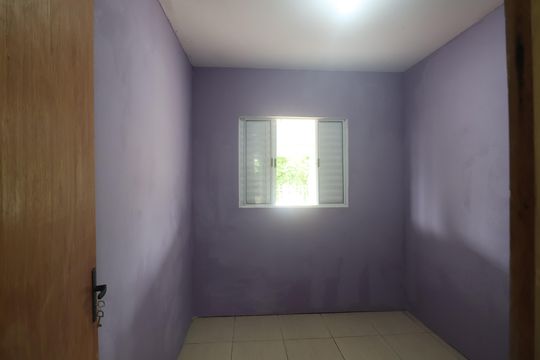 Quarto 1 de casa para alugar com 3 quartos, 80m² em São José, Canoas