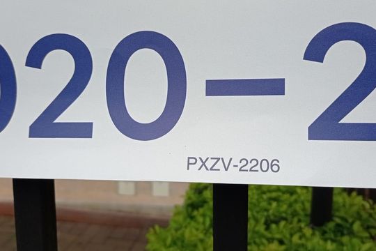 Placa PXZV-2206 de apartamento à venda com 2 quartos, 59m² em Centro, Diadema