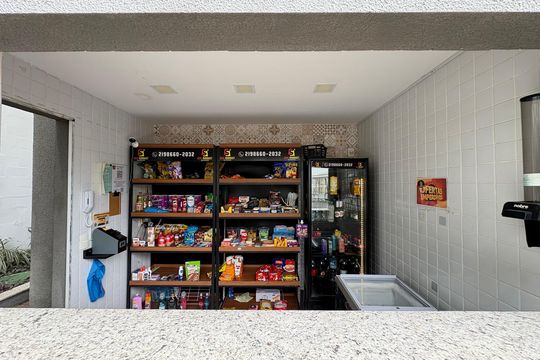 Área comum de apartamento para alugar com 2 quartos, 55m² em Pechincha, Rio de Janeiro