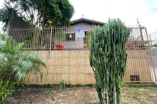 Placa instalada em 09/10/2026 com o código PIMZ-246 de casa à venda com 2 quartos, 150m² em Scharlau, São Leopoldo