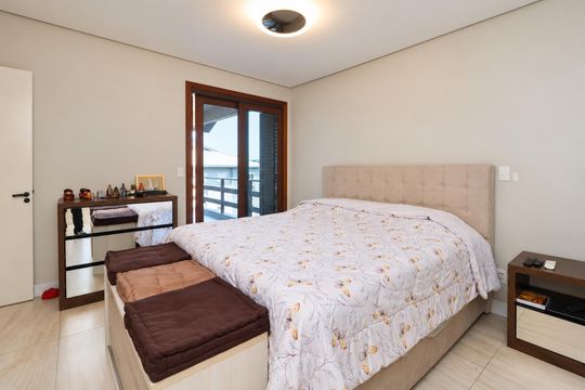 Quarto 3 de apartamento à venda com 3 quartos, 177m² em Santa Tereza, Porto Alegre