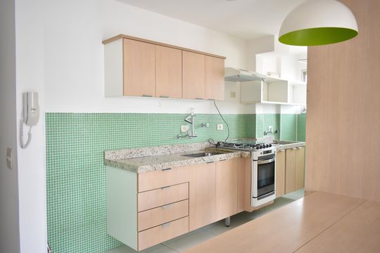 Cozinha de apartamento para alugar com 1 quarto, 45m² em Mirandópolis, São Paulo