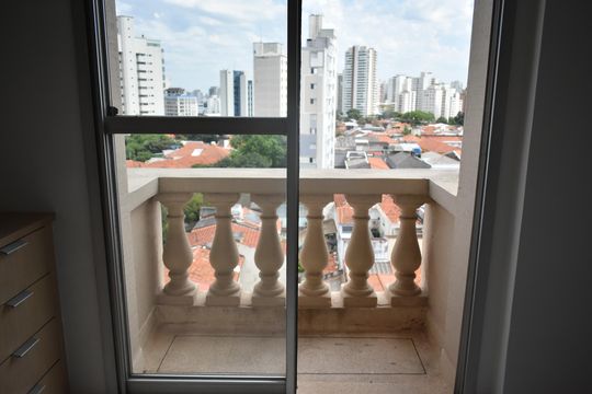 Sacada de apartamento para alugar com 1 quarto, 45m² em Mirandópolis, São Paulo