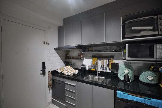 Cozinha de apartamento para alugar com 2 quartos, 32m² em Parque Novo Mundo, São Paulo