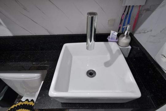 Banheiro de apartamento para alugar com 2 quartos, 32m² em Parque Novo Mundo, São Paulo