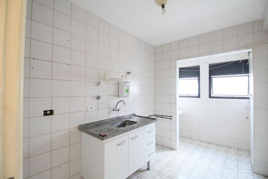 Apartamento à venda com 2 quartos, 53m² em Jardim Monte Alegre, Taboão da Serra