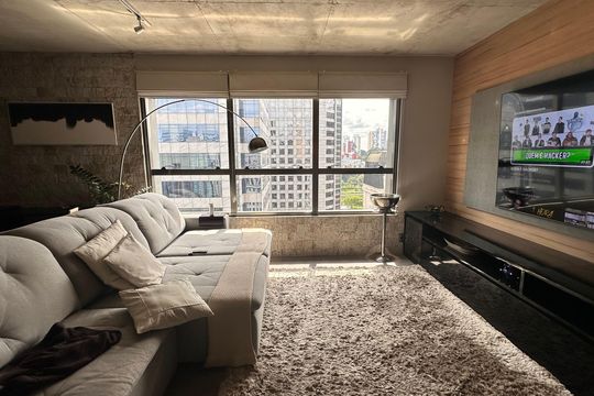 Apartamento para alugar com 1 quarto, 90m² em Cidade Monções, São Paulo