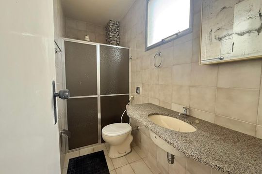 Suíte - Banheiro  de apartamento à venda com 3 quartos, 160m² em Padre Eustáquio, Belo Horizonte