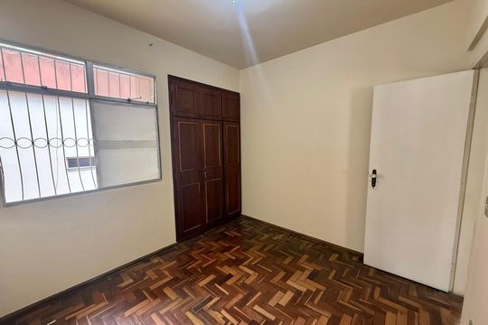 Quarto 1 de apartamento à venda com 3 quartos, 160m² em Padre Eustáquio, Belo Horizonte