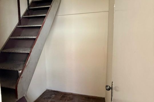 Escadas  de apartamento à venda com 3 quartos, 160m² em Padre Eustáquio, Belo Horizonte