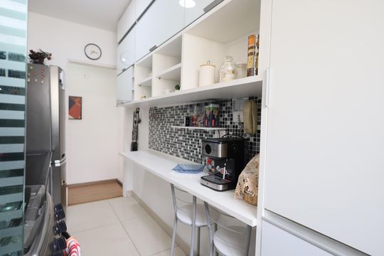 Cozinha e Área de Serviço de apartamento à venda com 2 quartos, 53m² em Rio Pequeno, São Paulo