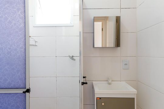Banheiro de apartamento para alugar com 2 quartos, 50m² em Vila Bela Vista (zona Norte), São Paulo