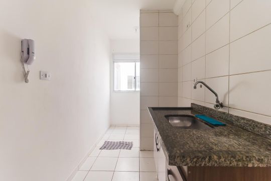 Cozinha de apartamento para alugar com 2 quartos, 50m² em Jundiapeba, Mogi das Cruzes