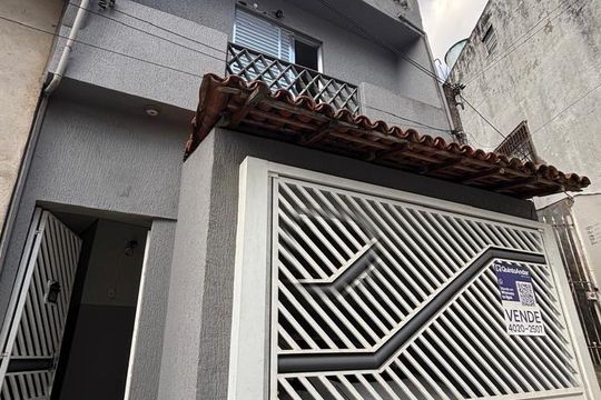 Fachada de casa à venda com 3 quartos, 120m² em Montanhão, São Bernardo do Campo