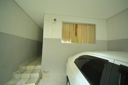 Garagem de casa à venda com 3 quartos, 120m² em Montanhão, São Bernardo do Campo