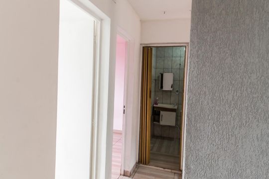 Corredor de apartamento para alugar com 2 quartos, 81m² em Votupoca, Barueri