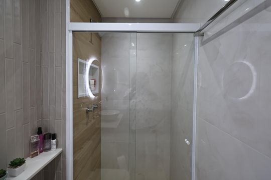 Banheiro de apartamento à venda com 2 quartos, 65m² em Campestre, Santo André