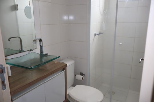 Banheiro de apartamento à venda com 2 quartos, 47m² em Quinta da Paineira, São Paulo
