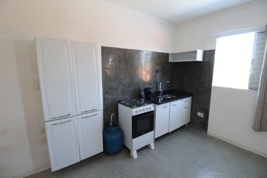 Cozinha de kitnet/studio para alugar com 1 quarto, 27m² em Bsq dos Eucaliptos, São José dos Campos