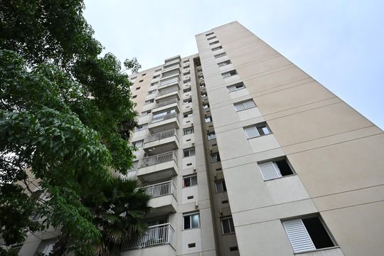 Fachada de apartamento à venda com 2 quartos, 56m² em Vila Sonia do Taboao, Taboão da Serra