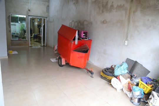 Garagem de casa à venda com 9 quartos, 400m² em Setor Recanto das Minas Gerais, Goiânia