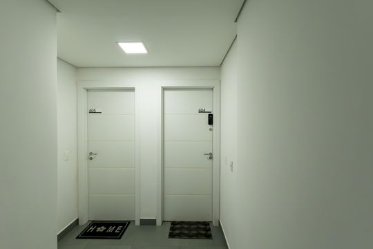 Entrada de apartamento à venda com 3 quartos, 78m² em Bigorrilho, Curitiba