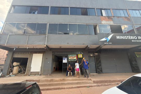 Fachada de apartamento para alugar com 1 quarto, 60m² em Colônia Agrícola Samambaia, Brasília