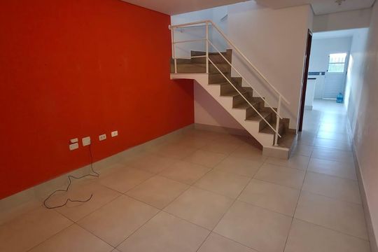 Sala de casa para alugar com 3 quartos, 120m² em Colinas de Cotia, Cotia