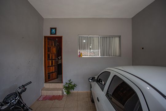 Garagem de casa à venda com 3 quartos, 198m² em Sacomã, São Paulo