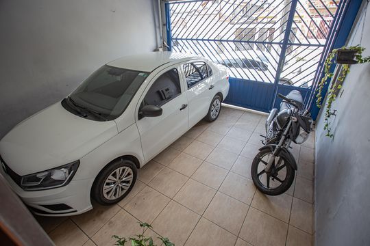 Garagem de casa à venda com 3 quartos, 198m² em Sacomã, São Paulo