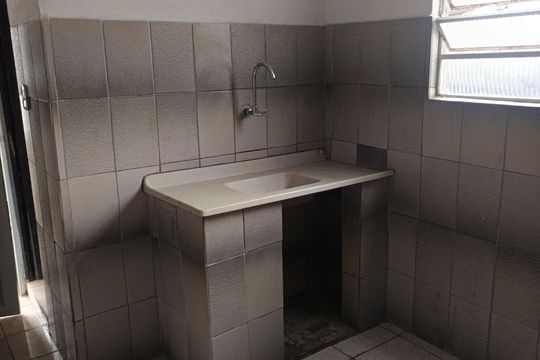Cozinha de kitnet/studio para alugar com 1 quarto, 48m² em Canhema, Diadema