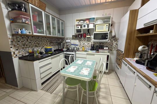 Cozinha de casa à venda com 3 quartos, 154m² em Sh Sol Nascente, Brasília