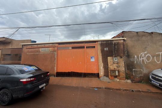 Fachada de casa à venda com 3 quartos, 154m² em Sh Sol Nascente, Brasília