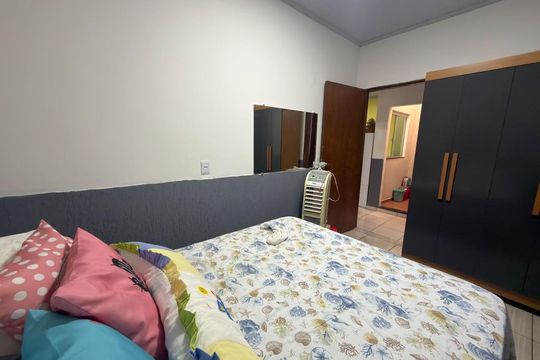 Quarto 01 de casa à venda com 3 quartos, 154m² em Sh Sol Nascente, Brasília