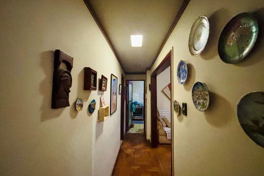 Corredor de apartamento à venda com 3 quartos, 95m² em Copacabana, Rio de Janeiro