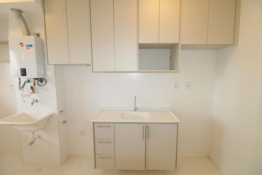 Cozinha de apartamento para alugar com 2 quartos, 60m² em Colinas do Paratehy, São José dos Campos