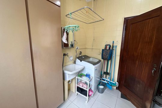 Área de Serviço de apartamento para alugar com 2 quartos, 96m² em Centro, São Vicente