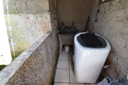 Área de serviço de casa para alugar com 3 quartos, 65m² em Capão Raso, Curitiba