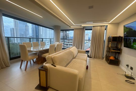 Sala de apartamento à venda com 3 quartos, 112m² em Alphaville Empresarial, Barueri