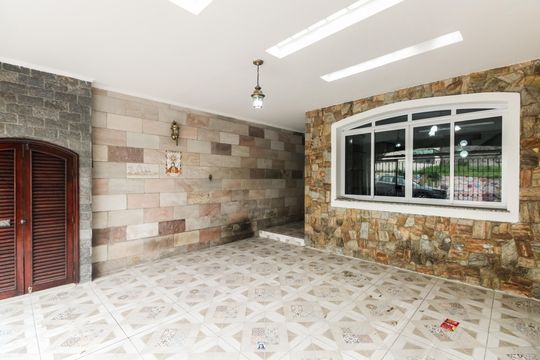 Garagem de casa para alugar com 3 quartos, 300m² em Jardim Textil, São Paulo